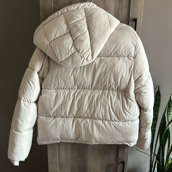 Garage Perfect Puff Jacket - Picture 4 of 8